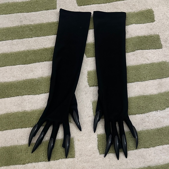 Dolls Kill Black Claw Gloves - Picture 1 of 3